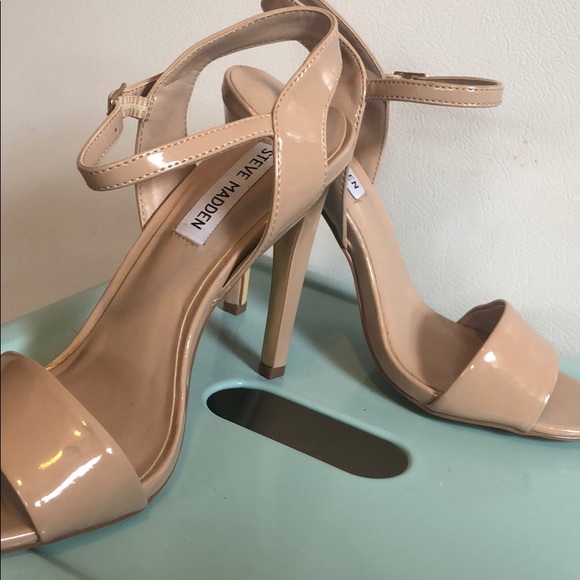 Beige Steve Madden open toe heels - Picture 2 of 2